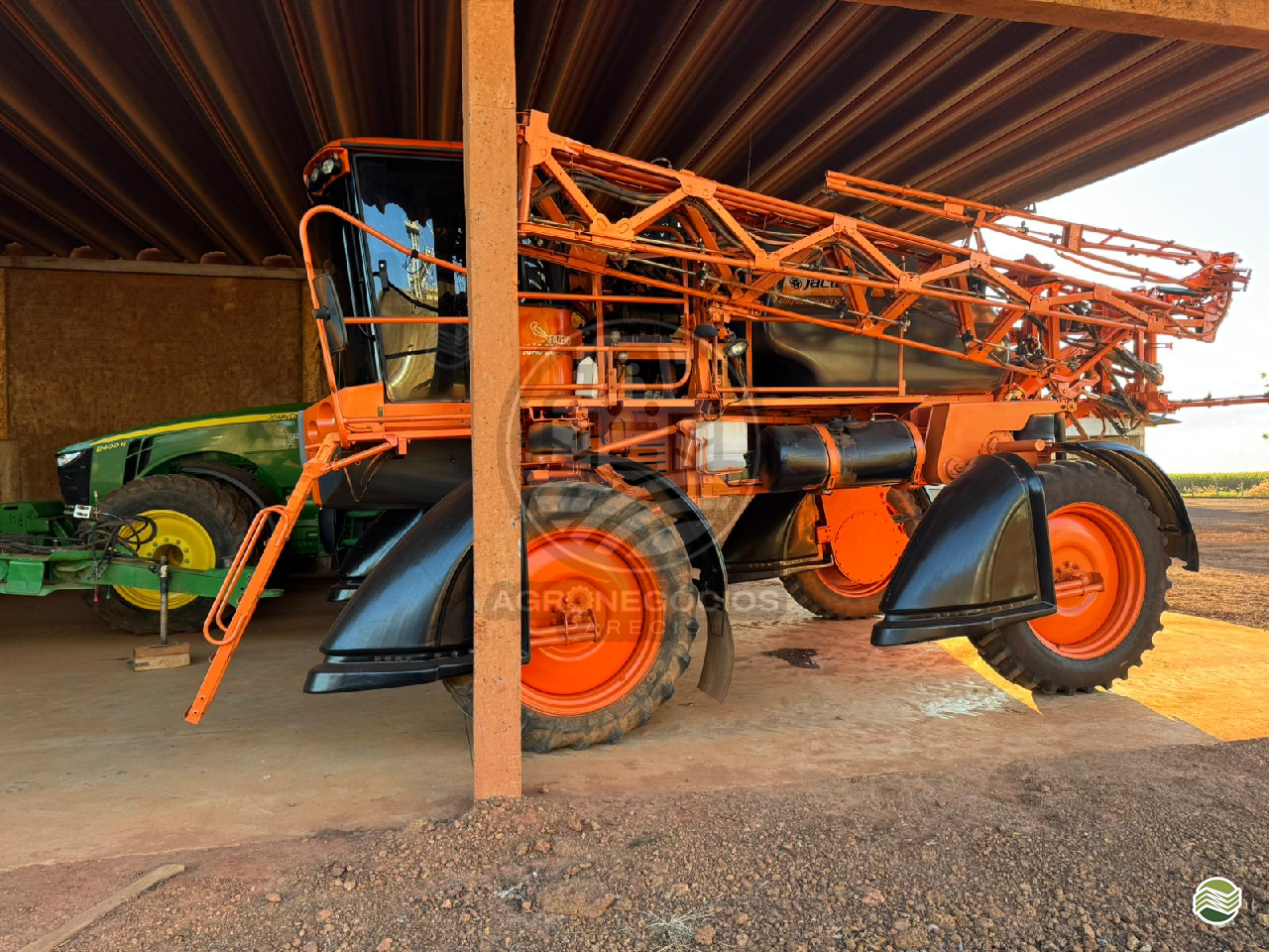 PULVERIZADOR JACTO UNIPORT 2500 STAR Tração 4x2 Agronegócios Parecis CAMPO NOVO DO PARECIS MATO GROSSO MT